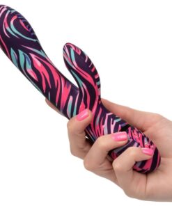 CALEXOTICS – VIBRADOR MENAGE A MOI DUAL WAND - intimamenities.com