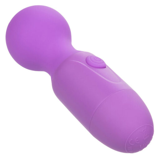 CALEXOTICS – FIRST TIME MASAJEADOR RECARGABLE 10 VIBRACIONES VIOLETA - intimamenities.com