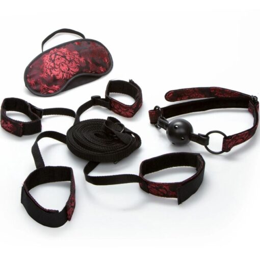 CALEXOTICS – SCANDAL KIT SUJECIÓN DE CAMA - intimamenities.com